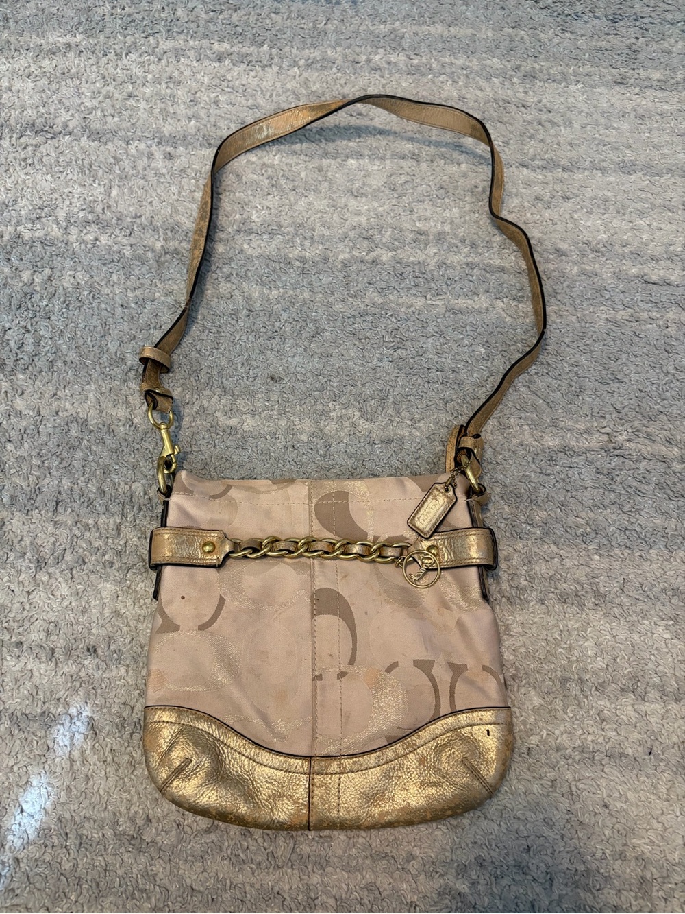 Coach F19820 Metallic Optic Signature Jacquard Crossbody Bag Gold Lavender Linin